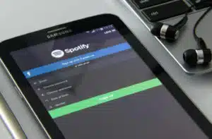mobile-with-spotify-login-app